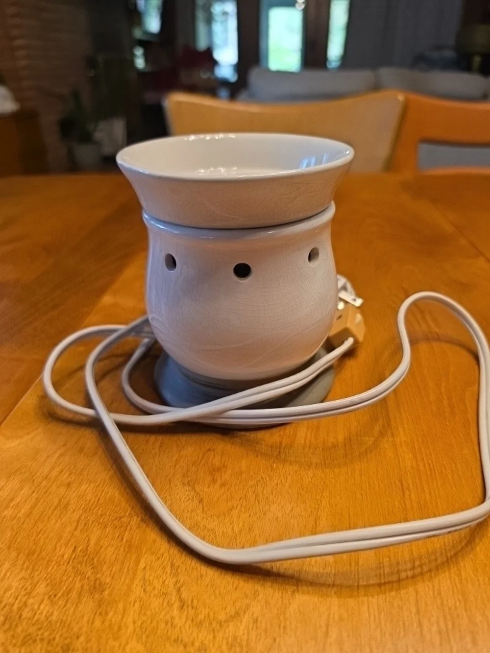 Scentsy White Ceramic Electric Wax Warmer